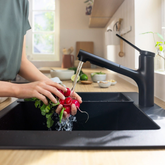 Hansgrohe Zesis M33 Satin Siyah Tek kollu Eviye Bataryası 150 2 jet